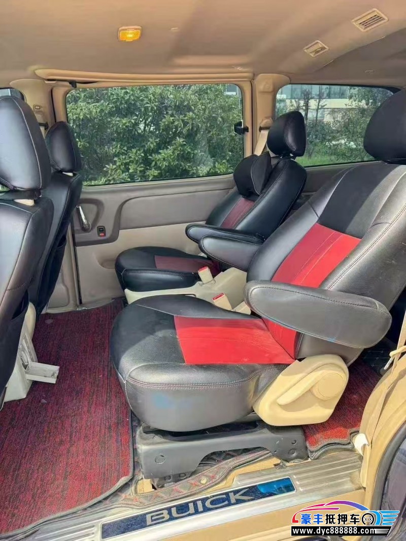 16年别克GL8轿车抵押车出售