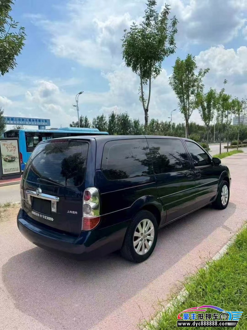 16年别克GL8轿车抵押车出售