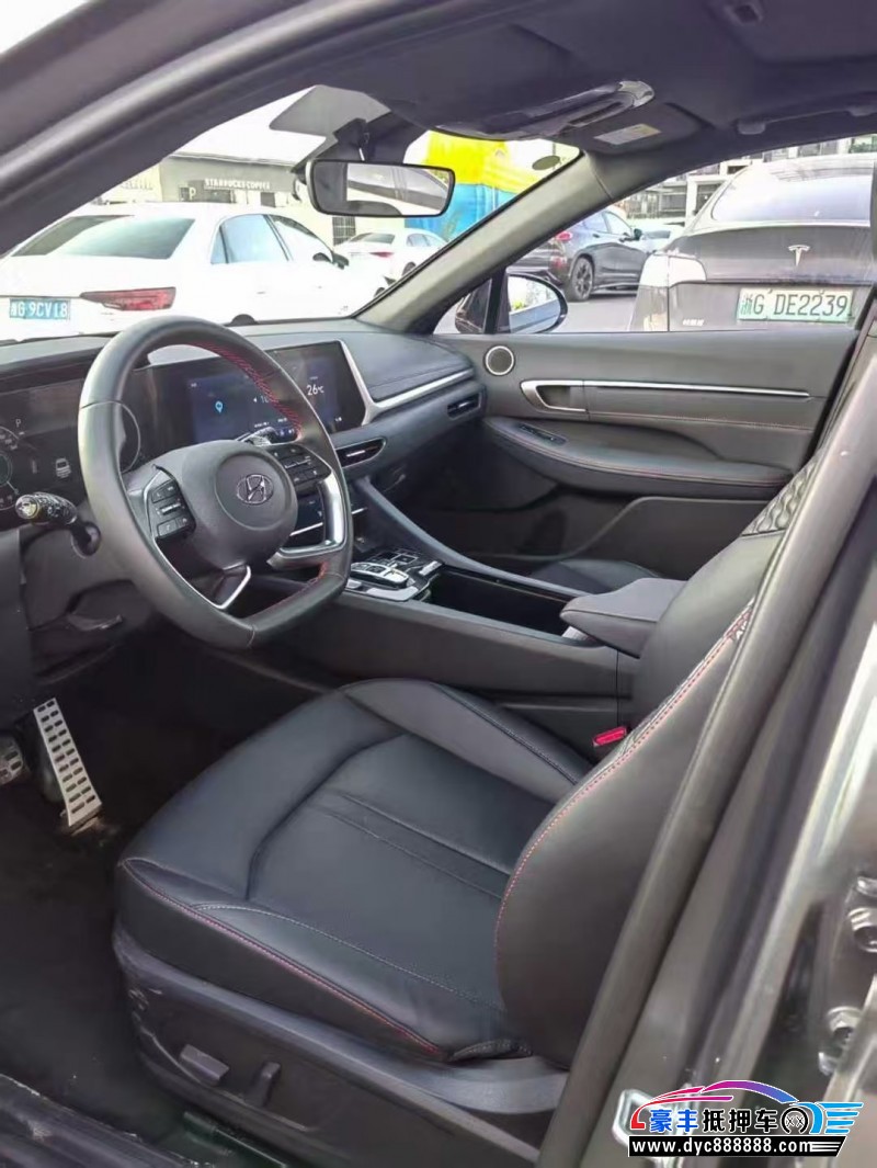 23年现代索纳塔轿车抵押车出售