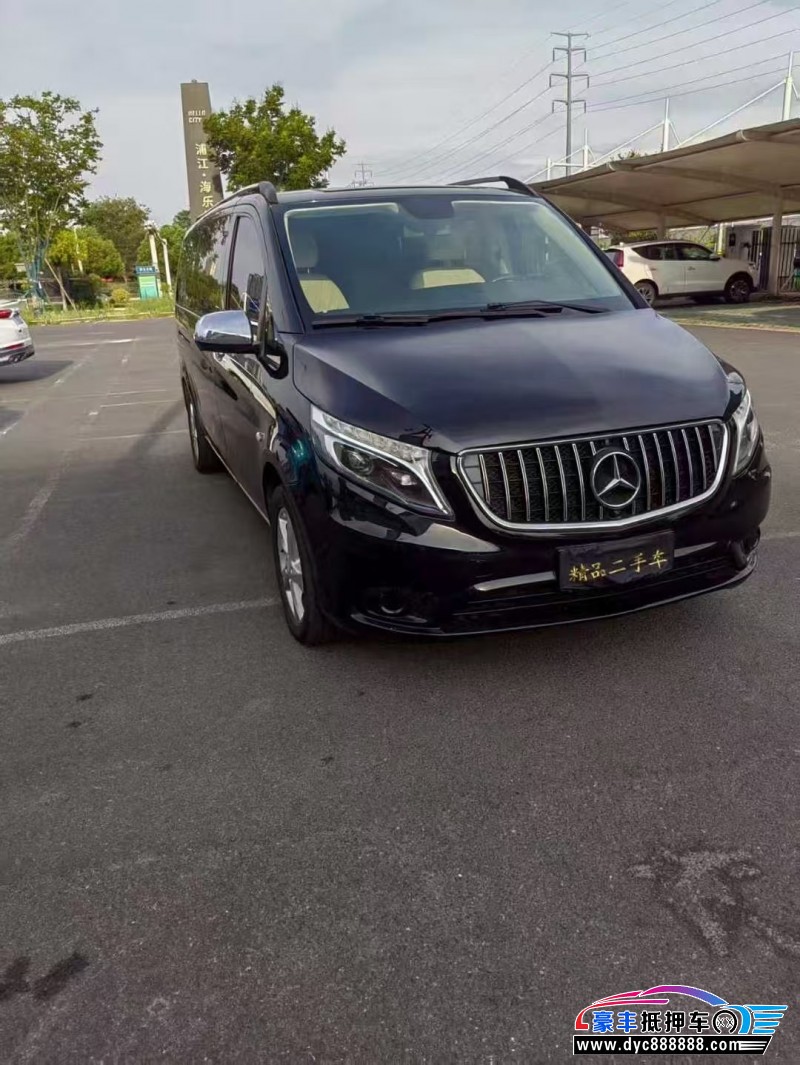 18年奔驰威霆轿车抵押车出售