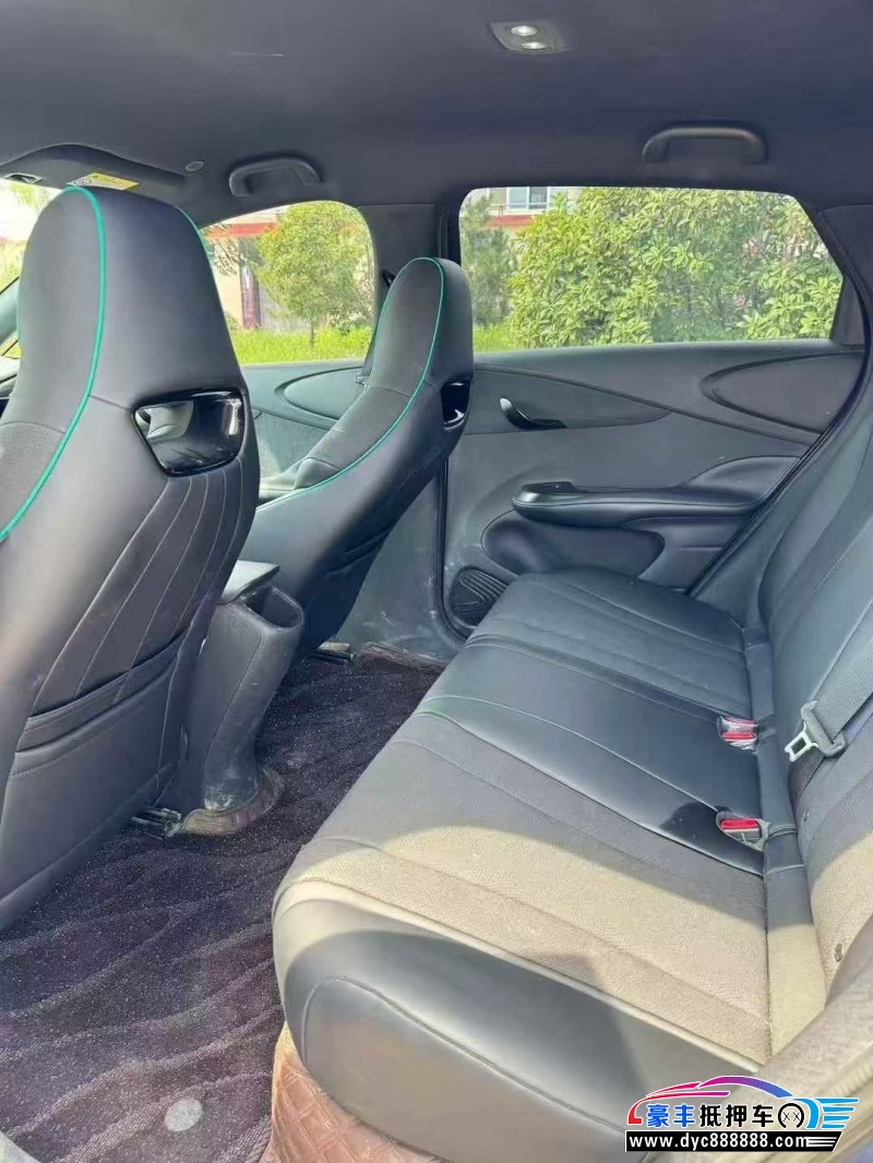 25年比亚迪海豚轿车抵押车出售