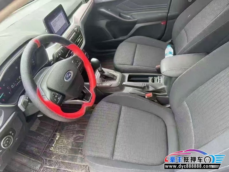 20年福特福克斯轿车抵押车出售