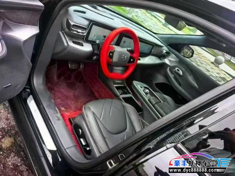 25年极狐阿尔法S轿车抵押车出售