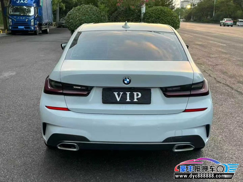 21年宝马3系轿车抵押车出售