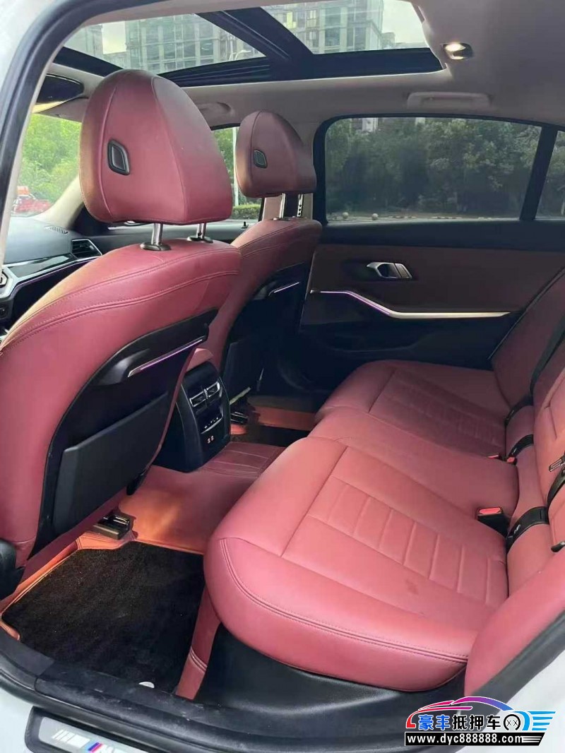 21年宝马3系轿车抵押车出售