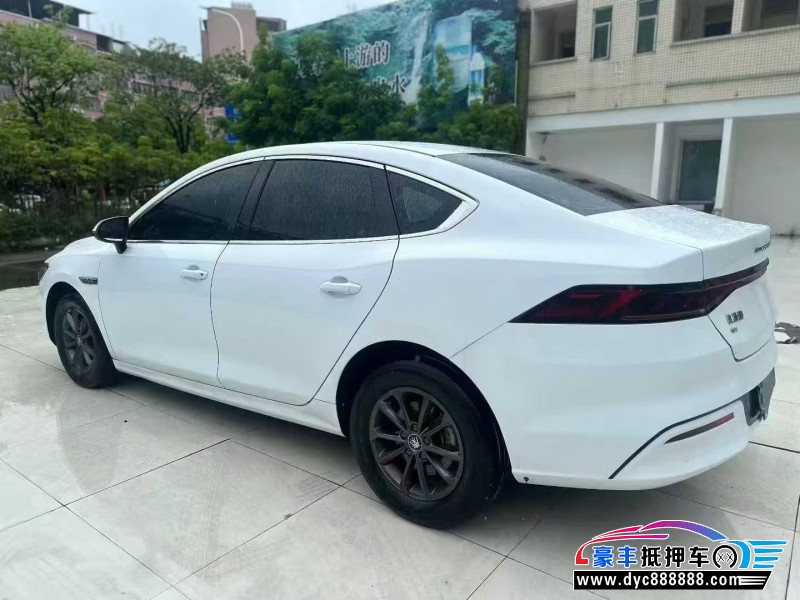 23年比亚迪秦轿车抵押车出售