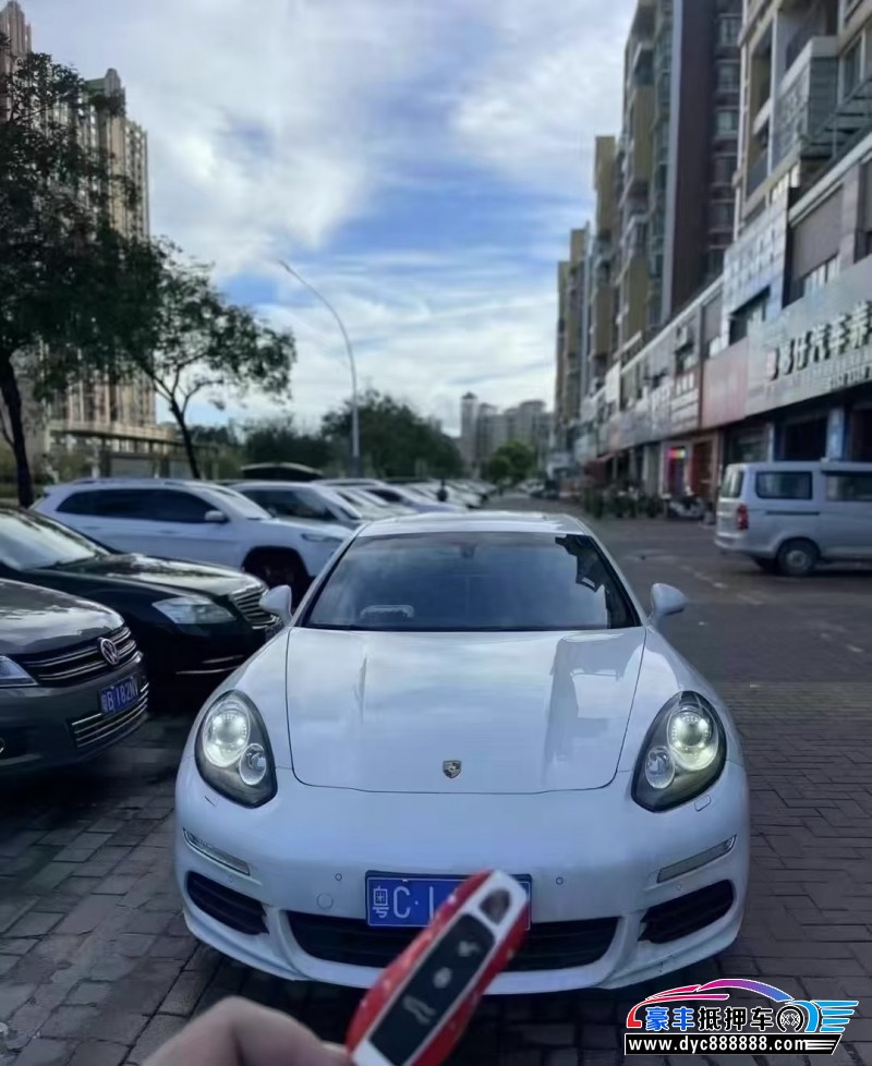 15年保时捷帕纳梅拉轿车抵押车出售