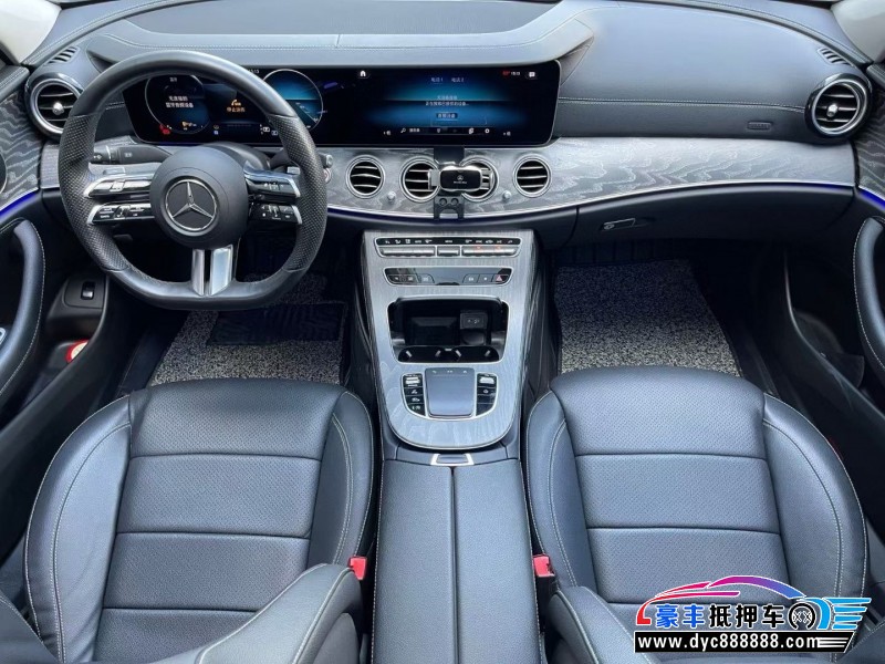 22年奔驰E轿车抵押车出售