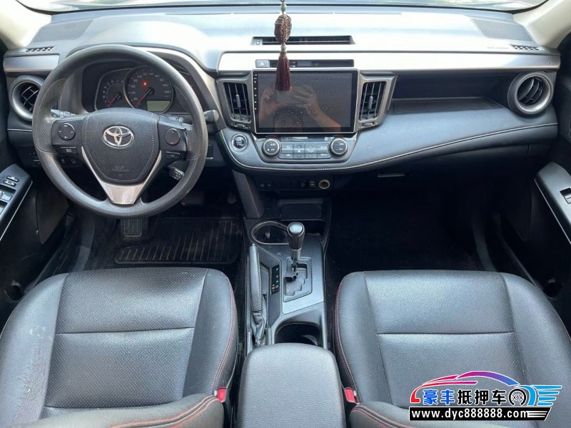 17年丰田RAV4轿车抵押车出售