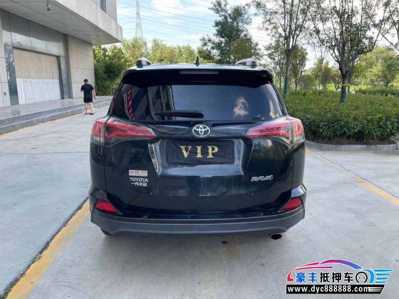 17年丰田RAV4轿车抵押车出售