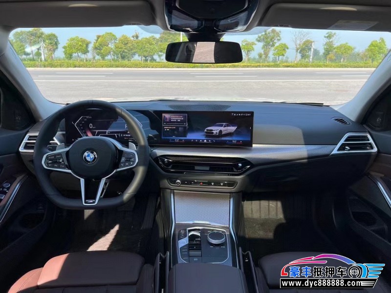 25年宝马3系轿车抵押车出售