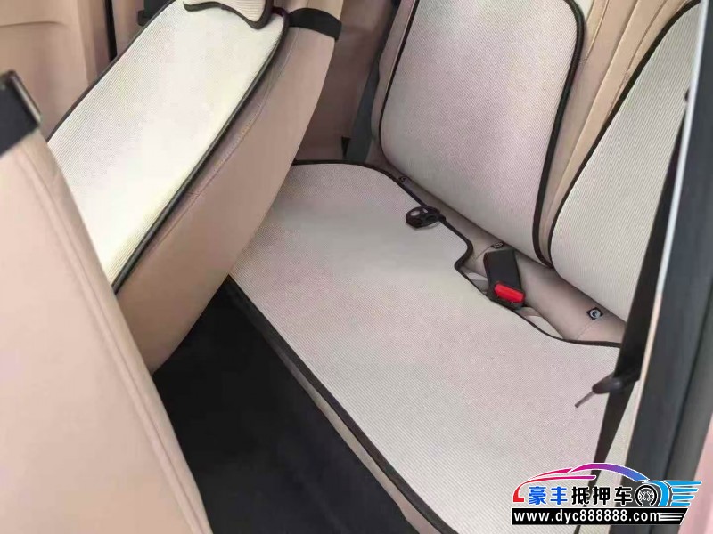 24年吉利熊猫轿车抵押车出售