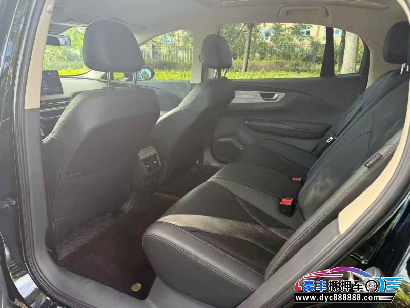 23年红旗EQM5轿车抵押车出售