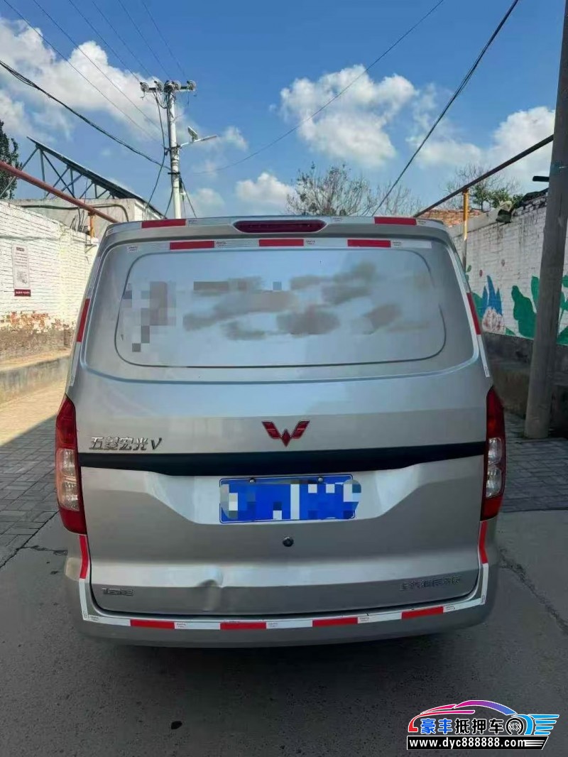 24年五菱汽车五菱宏光轿车抵押车出售