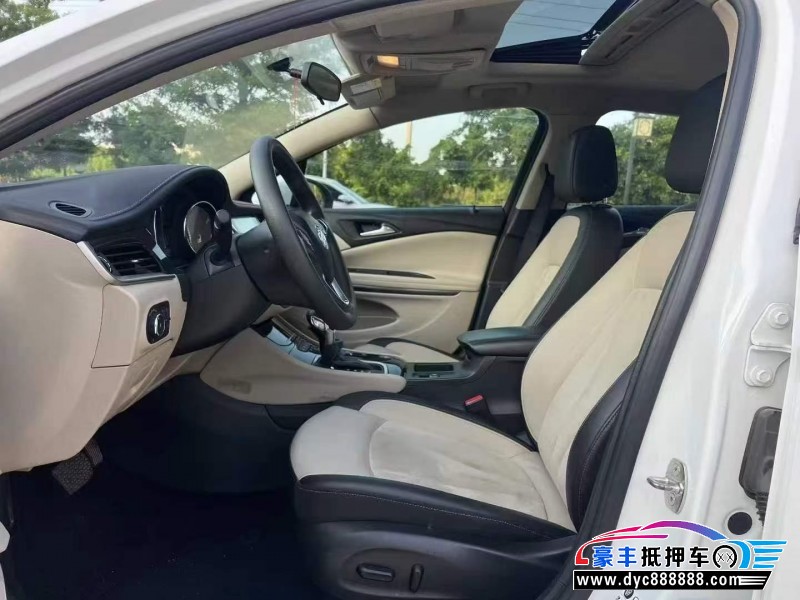 19年别克威朗轿车抵押车出售