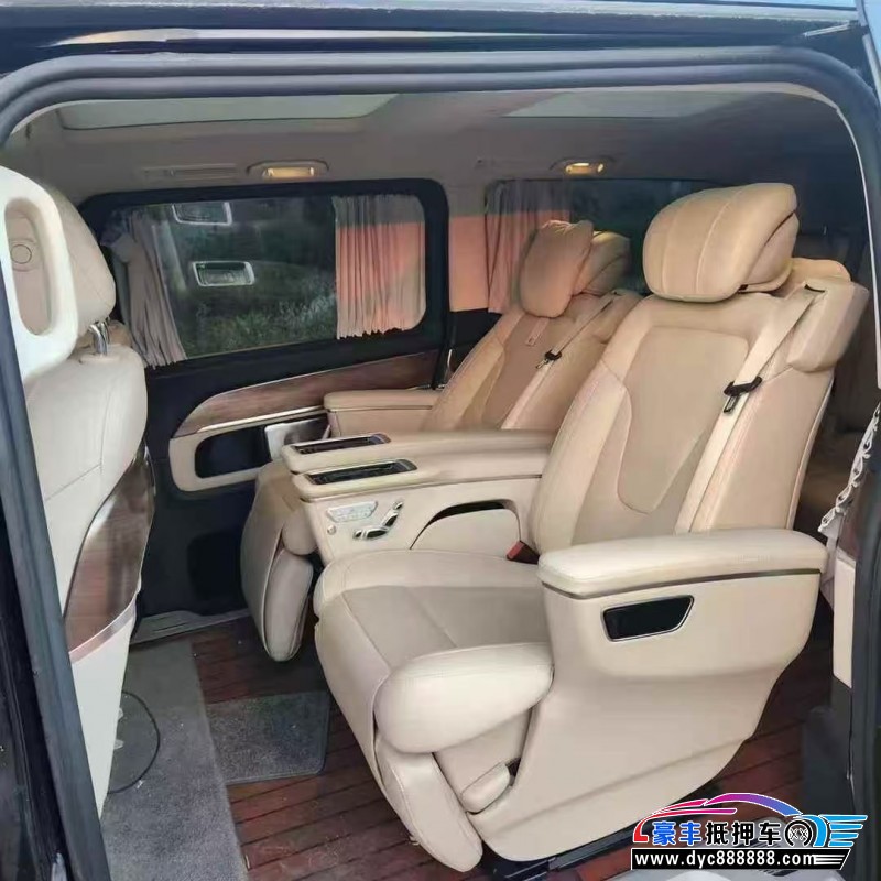 23年奔驰V轿车抵押车出售