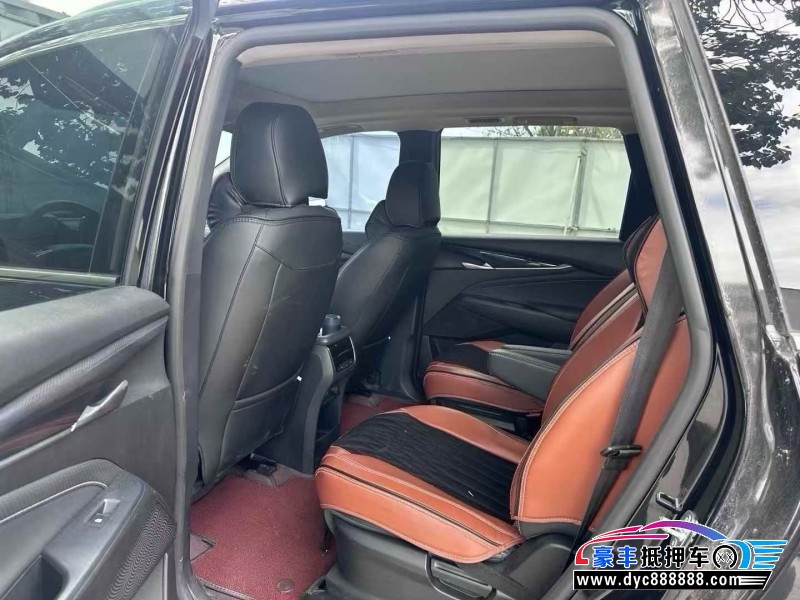 22年上汽大通G50轿车抵押车出售