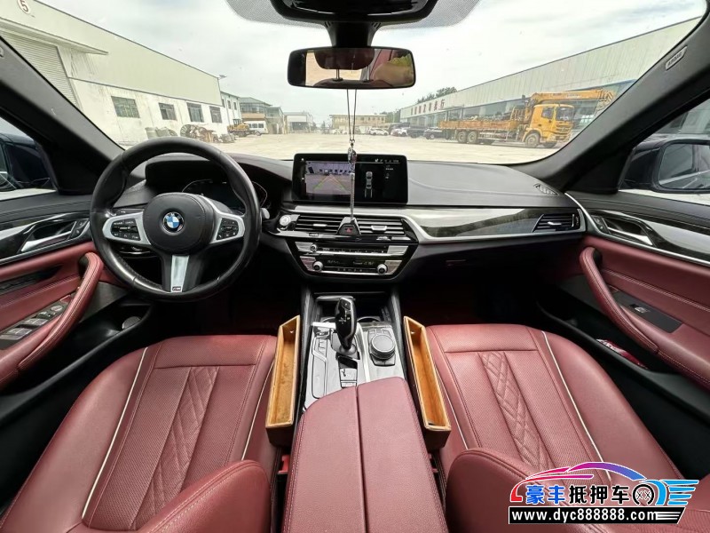 21年宝马5系轿车抵押车出售