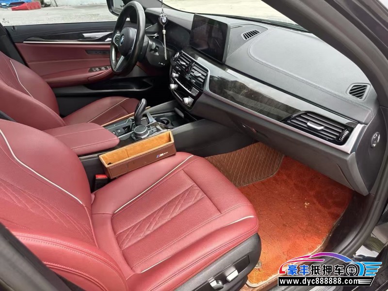 21年宝马5系轿车抵押车出售