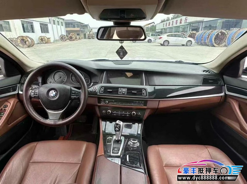 17年宝马5系轿车抵押车出售