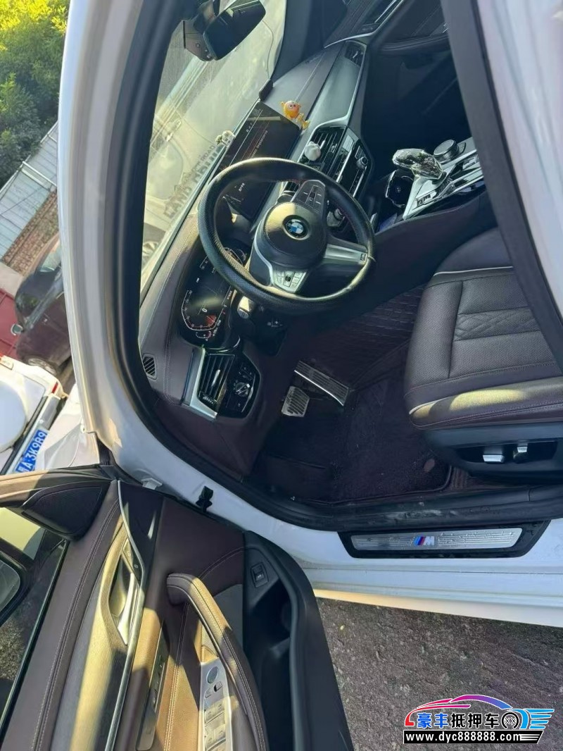 23年宝马5系轿车抵押车出售