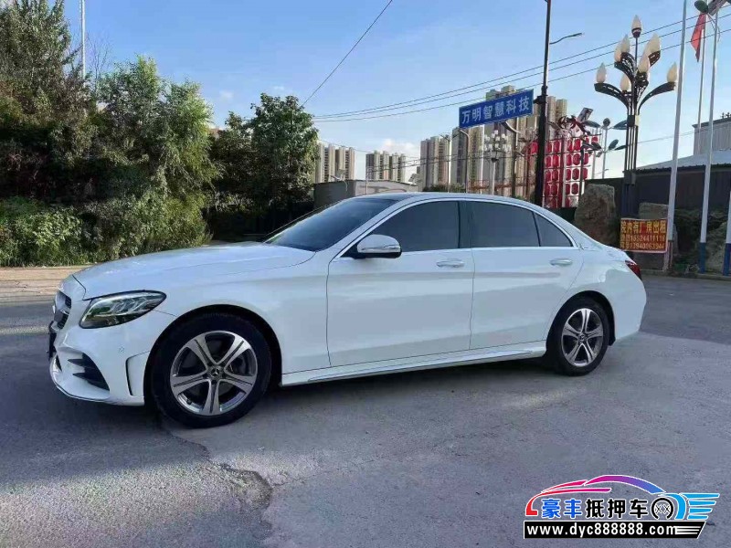 20年奔驰C轿车抵押车出售