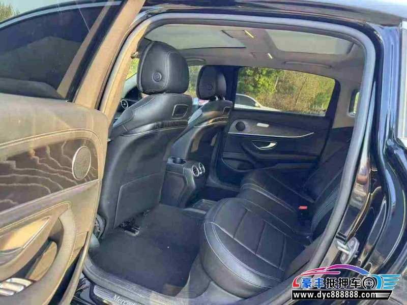 18年奔驰E轿车抵押车出售