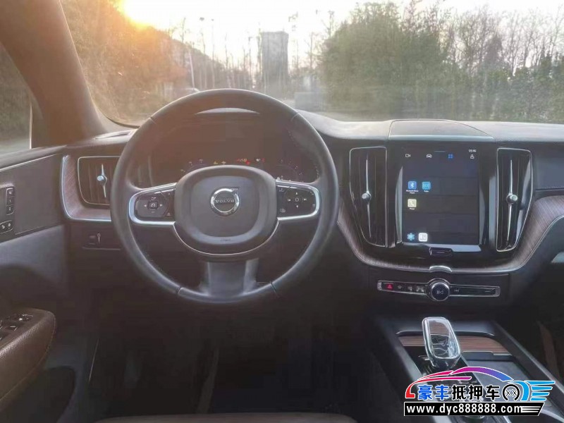 21年沃尔沃XC60轿车抵押车出售