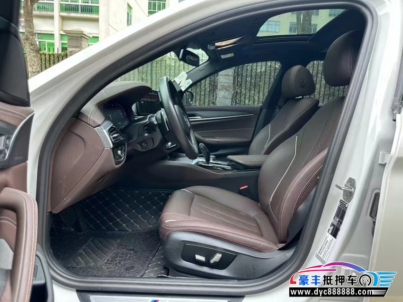 23年宝马5系轿车抵押车出售