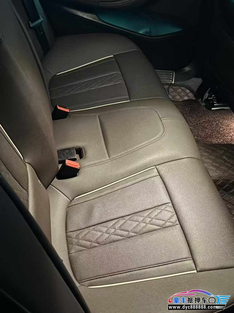 22年宝马5系轿车抵押车出售