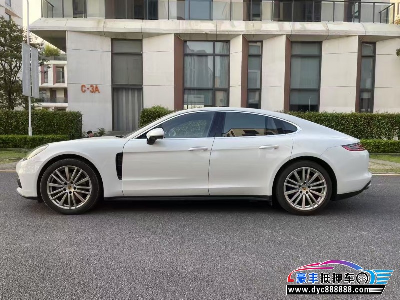 19年保时捷帕纳梅拉轿车抵押车出售