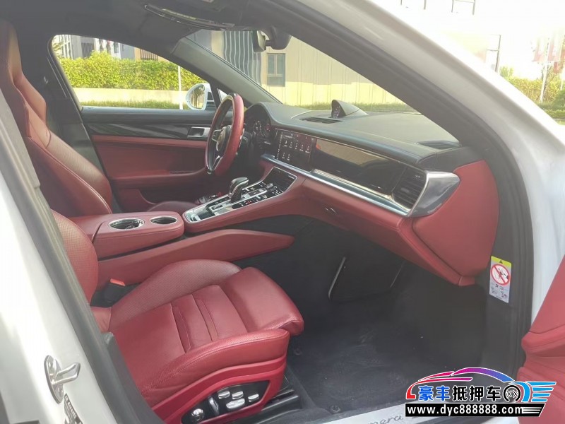 19年保时捷帕纳梅拉轿车抵押车出售