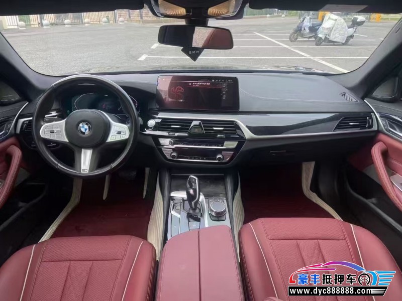 23年宝马5系轿车抵押车出售