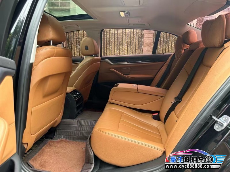 17年宝马5系轿车抵押车出售