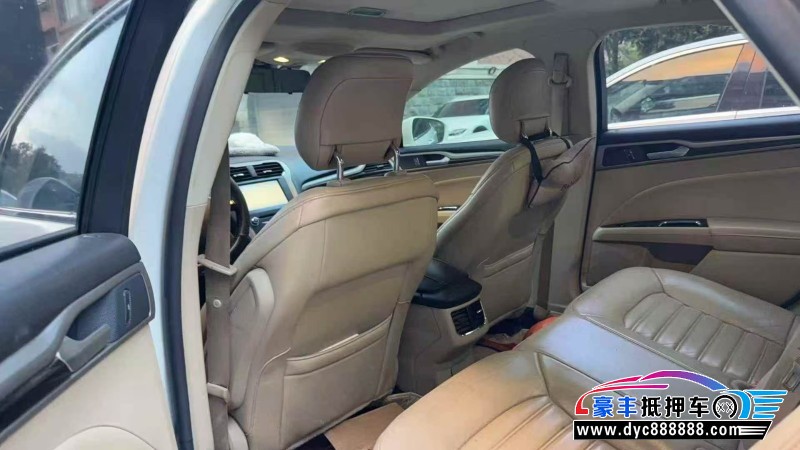 15年福特蒙迪欧轿车抵押车出售