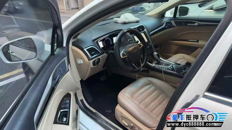 15年福特蒙迪欧轿车抵押车出售