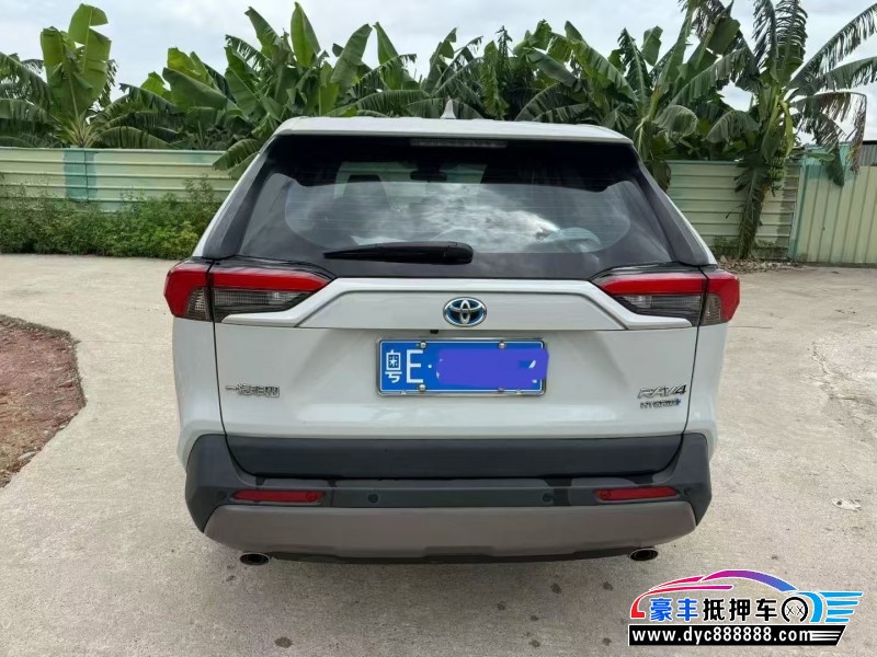 22年丰田RAV4轿车抵押车出售