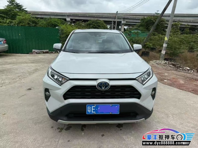 22年丰田RAV4轿车抵押车出售