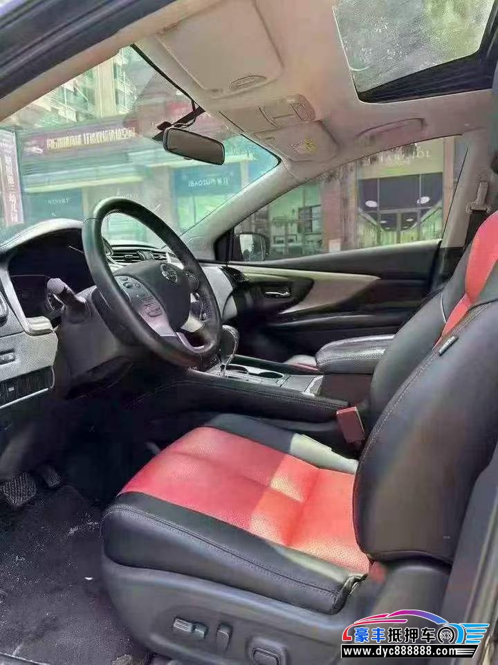 18年日产楼兰轿车抵押车出售