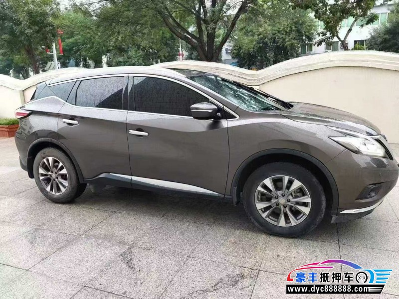 17年日产楼兰轿车抵押车出售