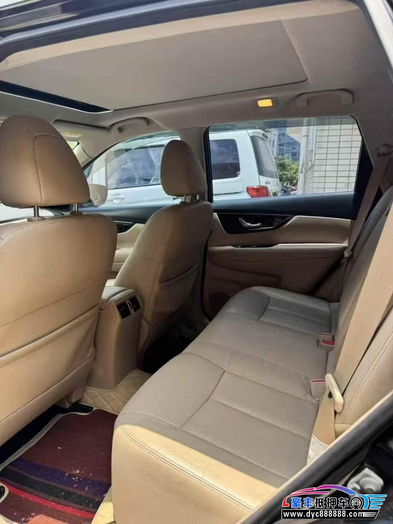 19年日产奇骏轿车抵押车出售