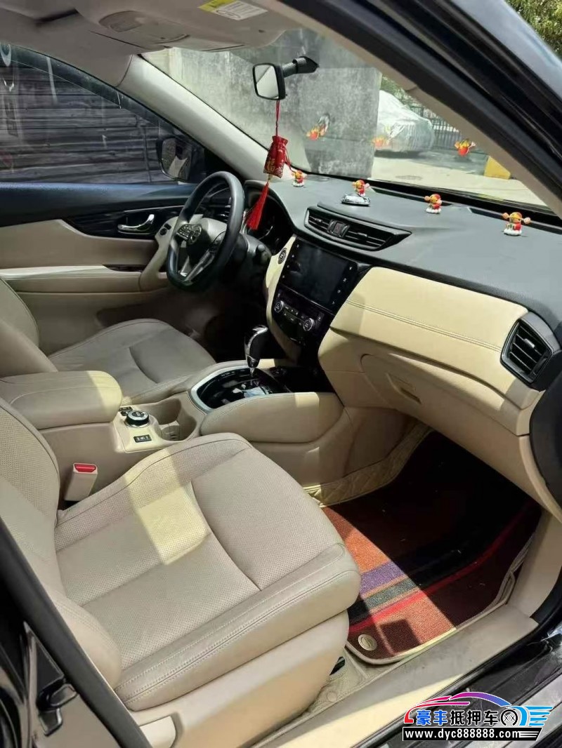 19年日产奇骏轿车抵押车出售