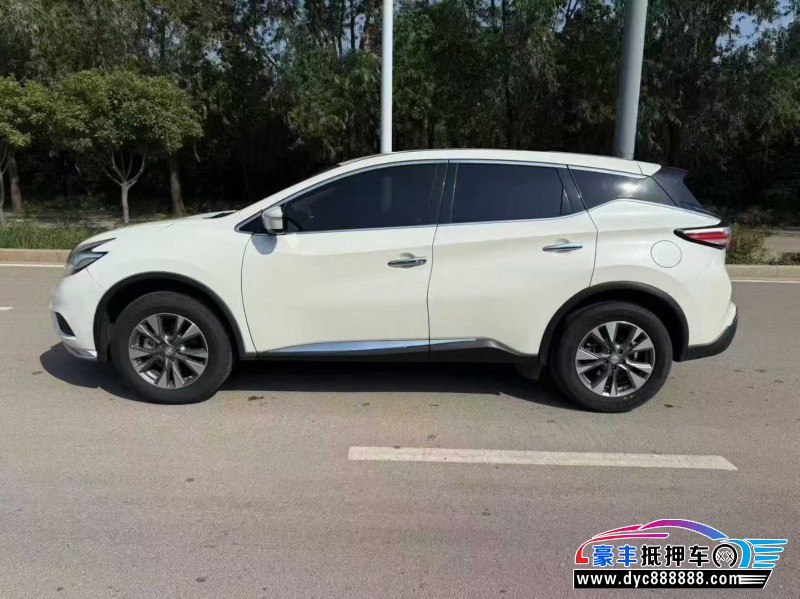 23年日产楼兰轿车抵押车出售