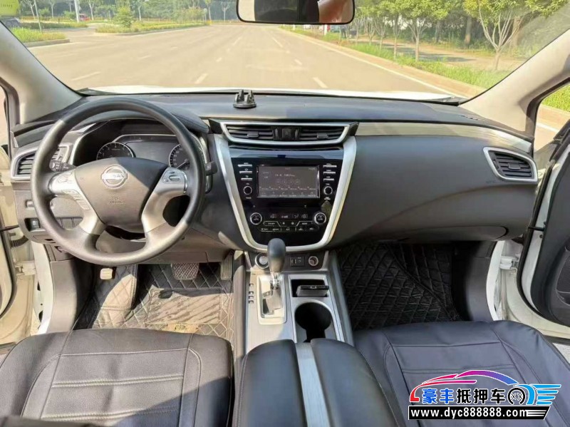 23年日产楼兰轿车抵押车出售