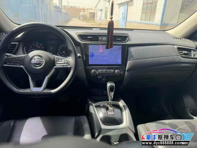 18年日产奇骏轿车抵押车出售