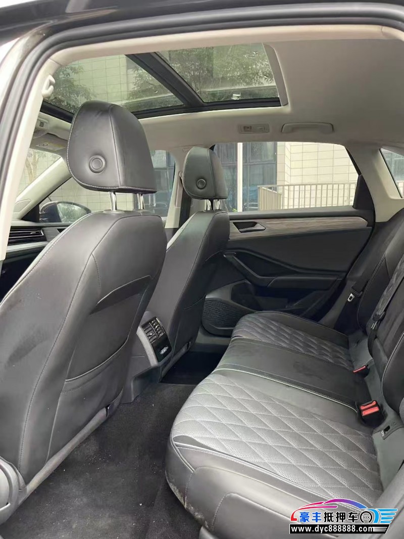 22年大众速腾轿车抵押车出售