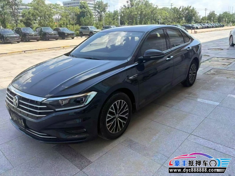 19年大众速腾轿车抵押车出售