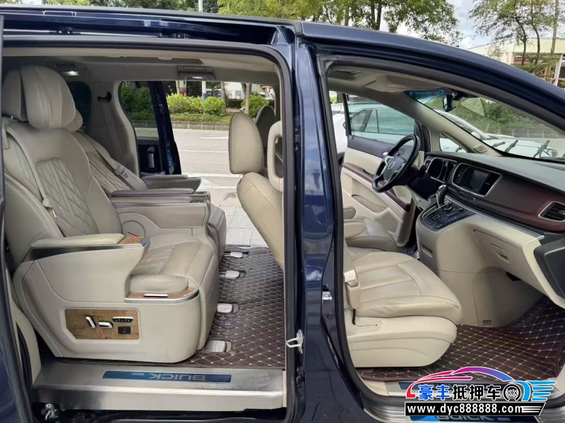 16年别克GL8轿车抵押车出售