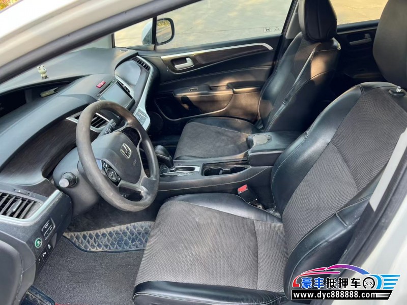 16年本田杰德轿车抵押车出售