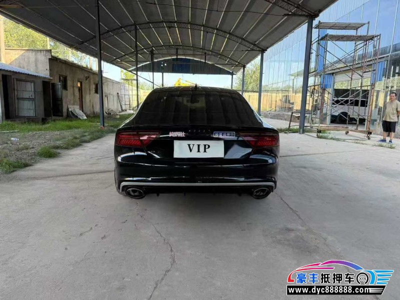 13年奥迪RS 7轿车抵押车出售